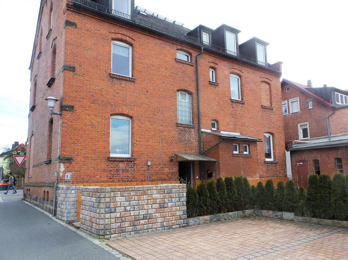 Apartment Bayreuth, Grosse Ferienwohnung Im Haus Mit Kunst, 3 Schlafzimmer, Kueche, Parkplatz Ngoại thất bức ảnh