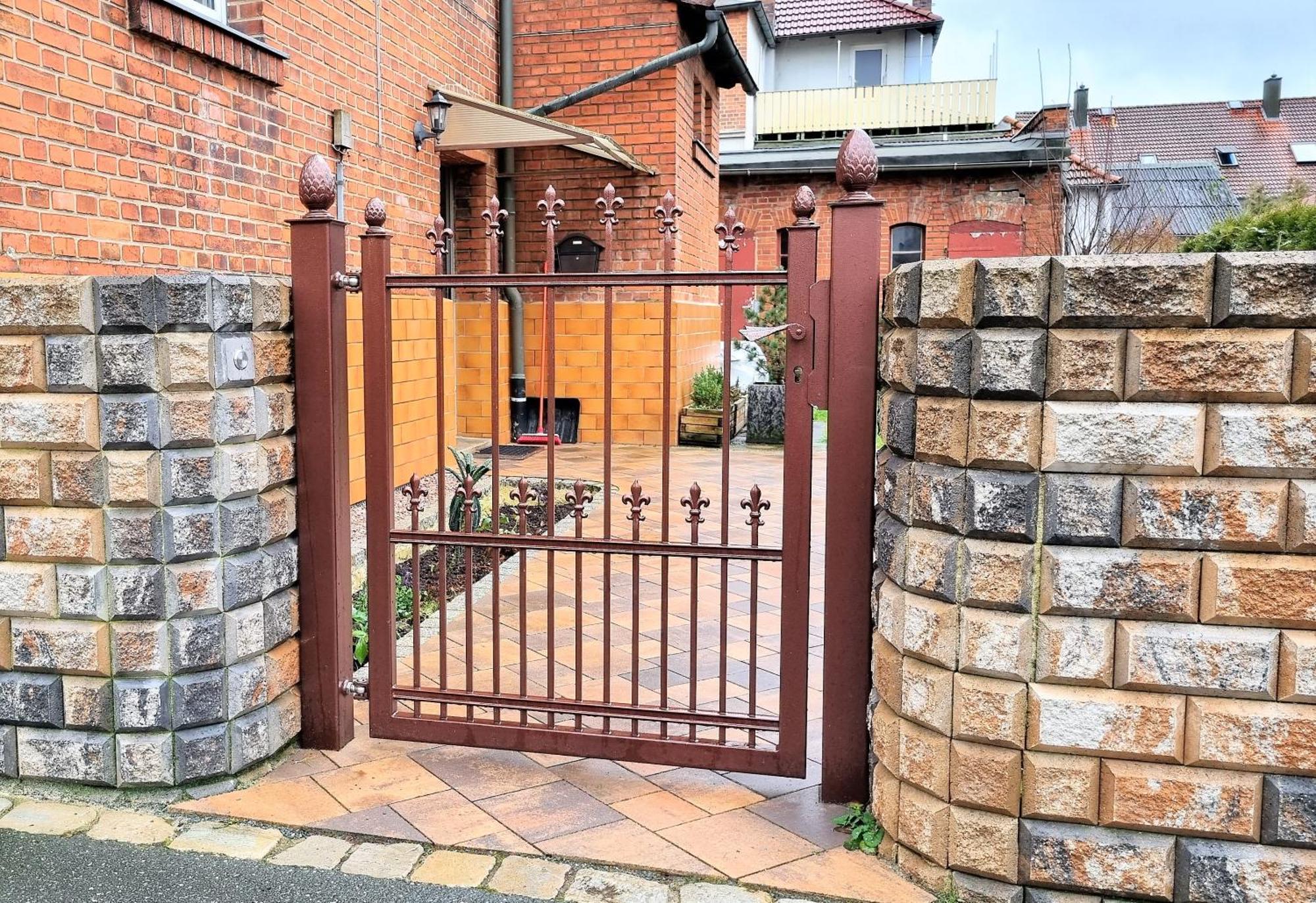 Apartment Bayreuth, Grosse Ferienwohnung Im Haus Mit Kunst, 3 Schlafzimmer, Kueche, Parkplatz Ngoại thất bức ảnh